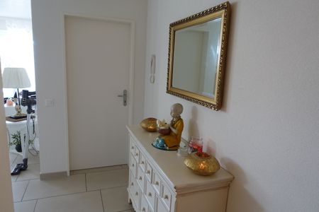 SPACIEUX 2 ½ PIÈCES de 54 m2 au cœur du village ! - Foto 4