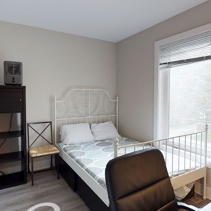 97 Fourth Avenue, The Glebe, Ottawa, ON - Photo 1