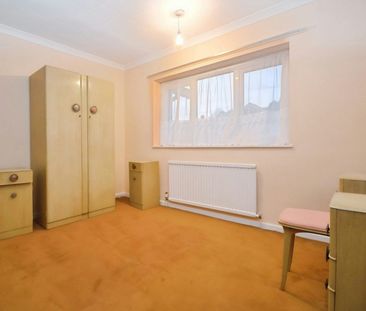 Terraced House to rent on - Photo 4