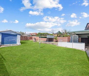 Charming Family Home in a Prime, Peaceful Location - Photo 3