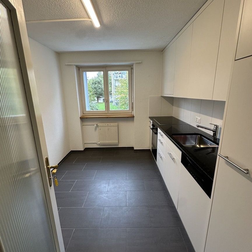 Ruhige 4-Zimmerwohnung im Herzen von Bülach - Photo 1