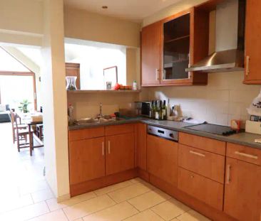 Vernieuwde 4-slaapkamerwoning met ruim TERRAS te huur in Brugge - Photo 6