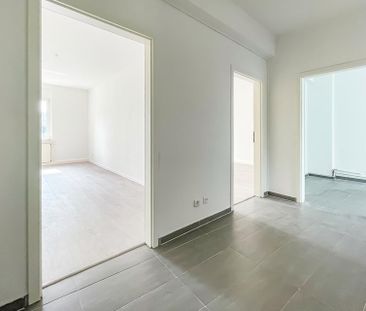 2,5 Zimmer – Balkon – renoviert – zentrale Lage direkt am Rathaus - Photo 4