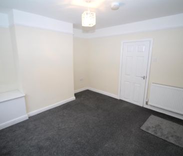 Queens Street, Cheadle, Staffordshire ST10 1BQ - Photo 2