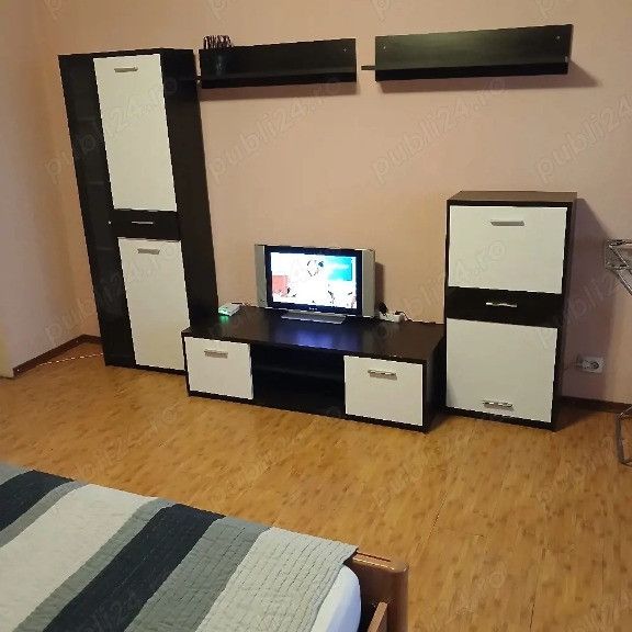 Aparatorii patriei etaj 5 turnu magurele - Fotografie 1