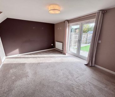 Gypsy Moth Lane, Hull, Kingswood - Photo 3