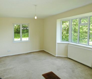 Detached house to rent on - Photo 1