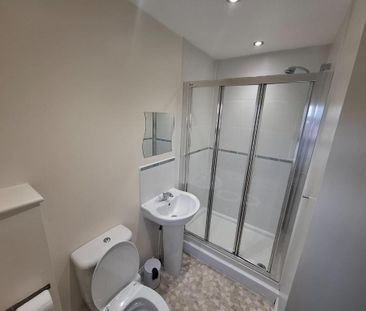 6 bedroom terraced house to rent - Photo 5