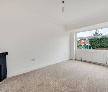 3 bed terraced house to rent in Third Avenue, Bury, BL9 - Photo 5