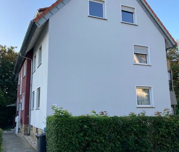 Gemütliche Dachgeschosswohnung in ruhigem Mehrfamilienhaus - Foto 1
