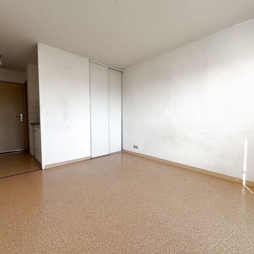 Location Appartement 1 pièce 18m² BORDEAUX 33000 - Photo 1