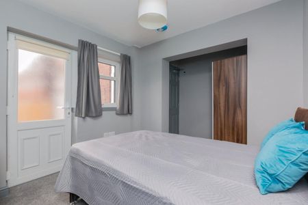 5 bedroom house share to rent - Photo 3