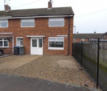 2 bedroom end of terrace house to rent - Photo 4