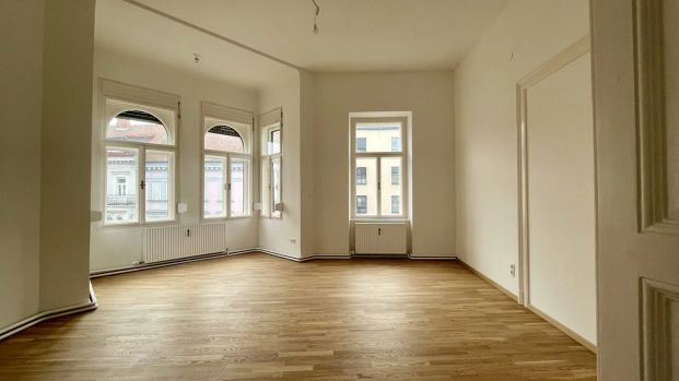 Erstbezug nach Generalsanierung – Wunderschöne Altbauwohnung in Zentrums- & Stadtparknähe - Photo 1