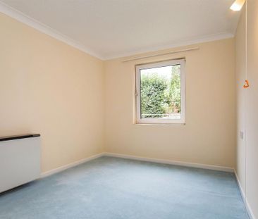 1 bedroom retirement property to rent - Photo 3