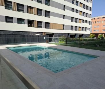 Alquiler de piso en Calle de Adolfo Marsillach - Photo 3