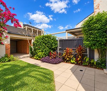 Modern Townhouse within the exclusive Hunterford Estate - Photo 6