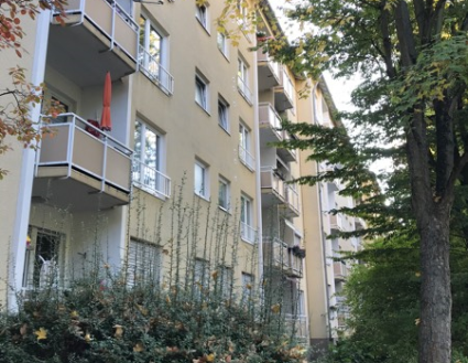 Gut geschnittene Wohnung mit Balkon - Photo 1