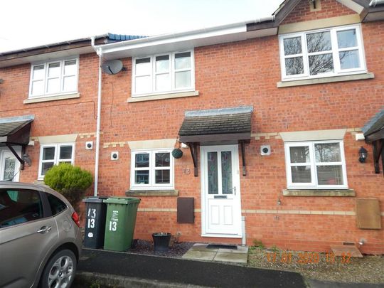 2 bedroom terraced house to rent - Photo 1