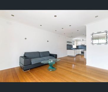 2/10 Lillimur Rd, Ormond, Vic 3204 - Photo 5