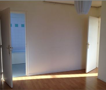 Location Appartement 2 pièces 38m² - Photo 2