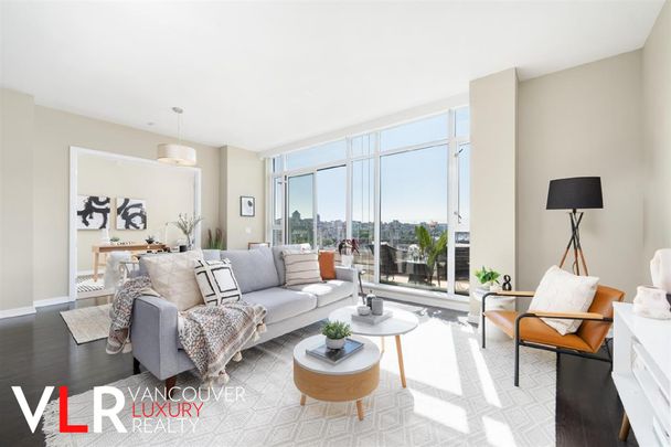 Condo in Vancouver West Side, BC - Photo 1