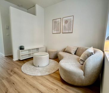 ✨🏡 Un petit bijou meublé 1 ch proche du Sablon ✨ 🛋️ Entièrement meu... - Photo 2