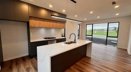 10 Kobe Street, Karaka - Photo 2