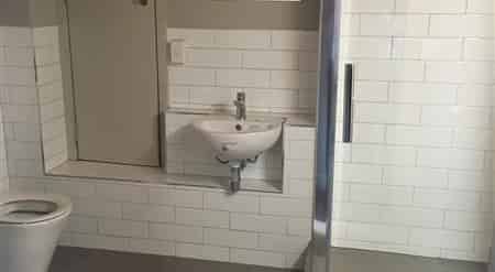 FUNKY NEW YORK STYLE APARTMENT IN A BEAUTIFUL BUILDING ON K-ROAD! - Photo 3