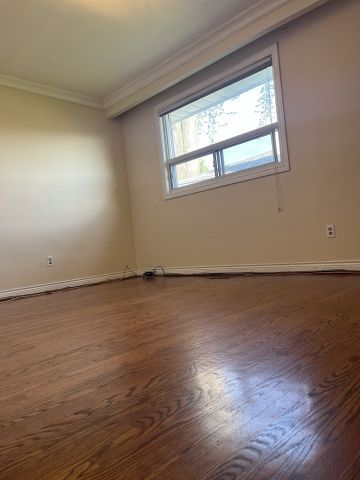 For Lease - 1166 McBride Avenue Unit# Upper, Mississauga, Ontario - Photo 4