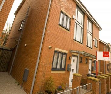 Reilly Street, Hulme, Manchester, M15 - Photo 1