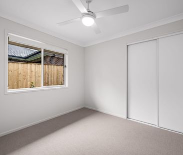 Near new modern 3 bedroom home - Photo 6