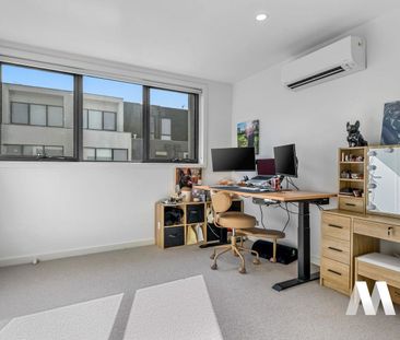 10 Orchid Street, Maidstone, Vic 3012 - Photo 3