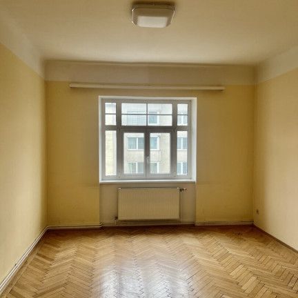 SCHULTZ IMMOBILIEN - Gemütliche Wohnung zu mieten! U-Bahn Nähe! - Photo 1