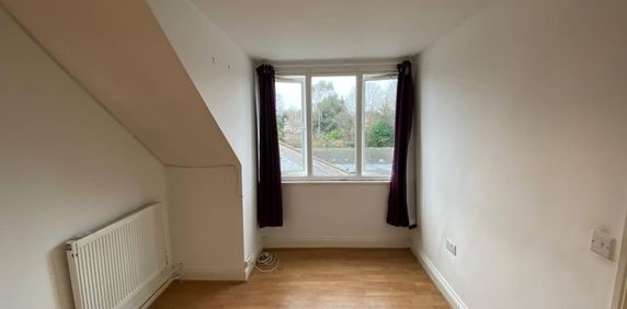 Portswood Road, Southampton - Photo 2