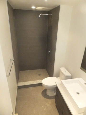 For Lease - 111 Bathurst Street Unit# 911, Toronto, Ontario - Photo 5