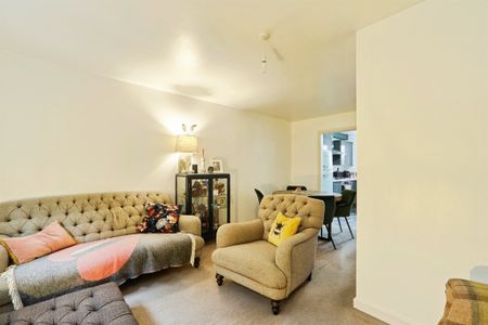 Holden View, Keighley, Oakworth - Photo 2