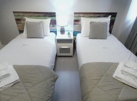 Rua de Faria Guimarães, Porto, Braga 4200-289 - Photo 4