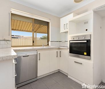 7 Orania Mews, Warnbro WA 6169 - Photo 6