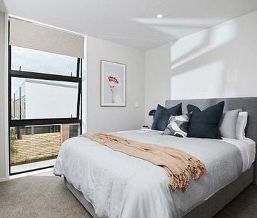 Modern 2-Bedroom Townhouse for Rent - Photo 1