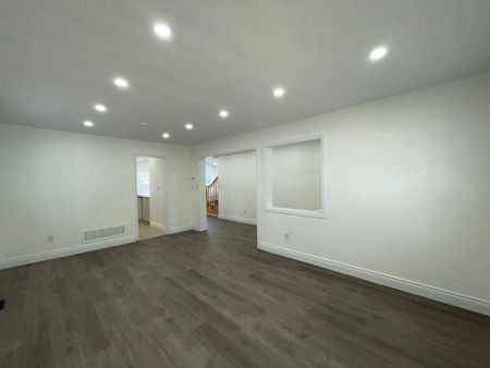 For Lease - 1684 Norris Circle, Milton, Ontario - Photo 2