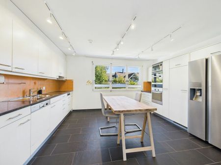 Maison mitoyenne exclusive de 5,5 pièces dans un endroit ensoleillé et calme - Foto 5
