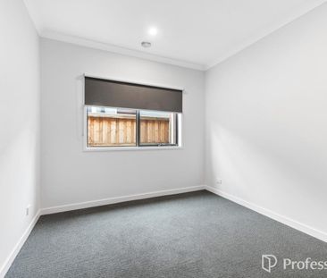 Family-Friendly 4-Bedroom Gem! - Photo 1