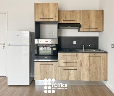 Location Appartement 2 pièces 40m² LES SABLES D’OLONNE 85180 - Photo 2