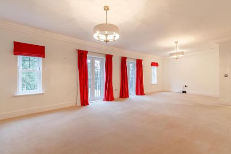 5 bedroom end of terrace house to rent - Photo 2