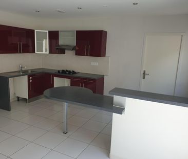 Location Maison 7 pièces 141m² CLERMONT FERRAND 63000 - Photo 3