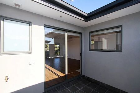 2/14 Croft Crescent, Reservoir VIC 3073 - Photo 5