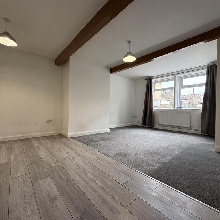 2 bedroom terraced house to rent - Photo 1