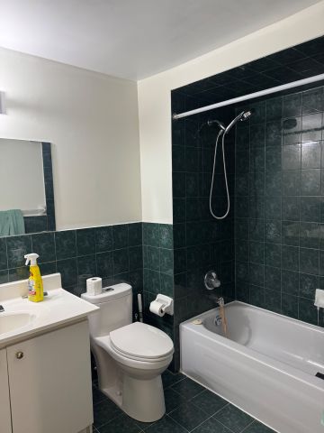 For Lease - 7355 Aldergrove Court, Mississauga, Ontario - Photo 2