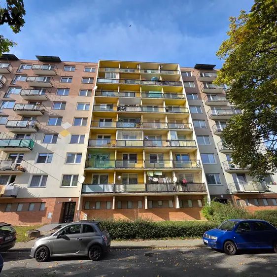 Pronájem vybaveného bytu 2+1 s lodžií, komorou a sklepem, 55,8 m - Photo 1